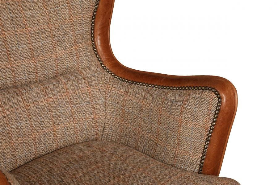 Chaise Ellis