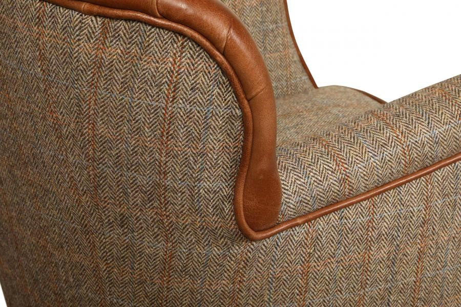 Chaise Elston