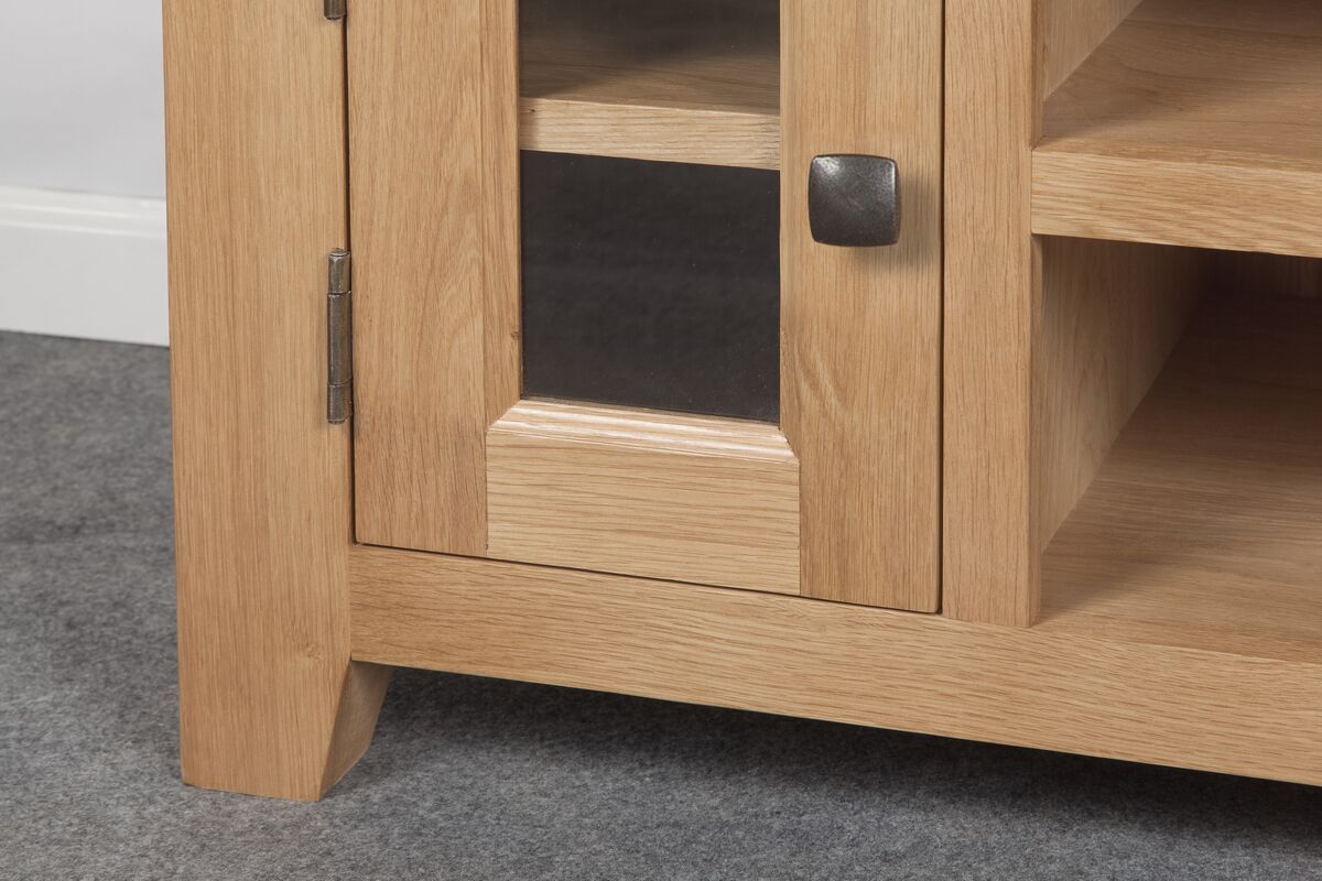 Cotswold Small TV Cabinet